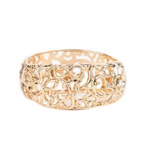 Paparazzi Courtyard Couture Gold Bracelet
